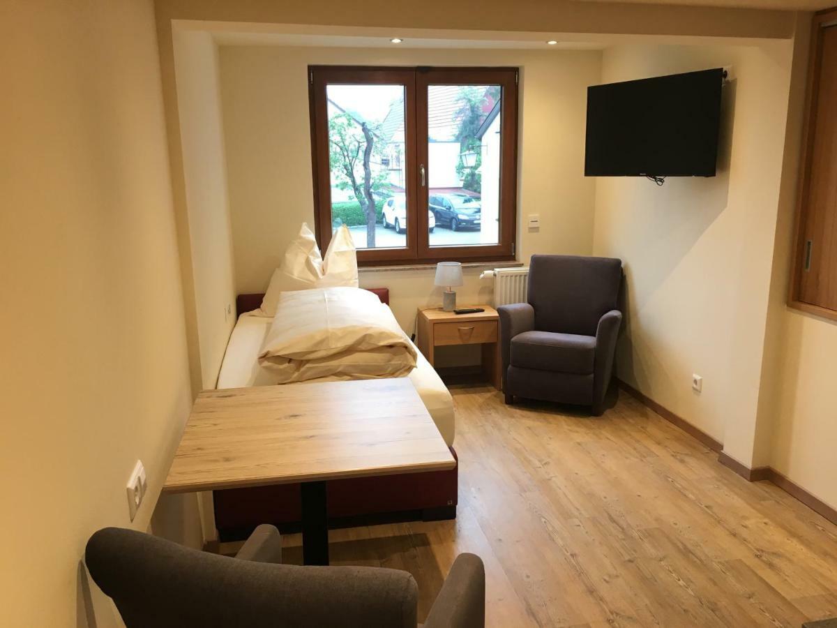 Gasthof Zum Ochsen Mossingen Bagian luar foto